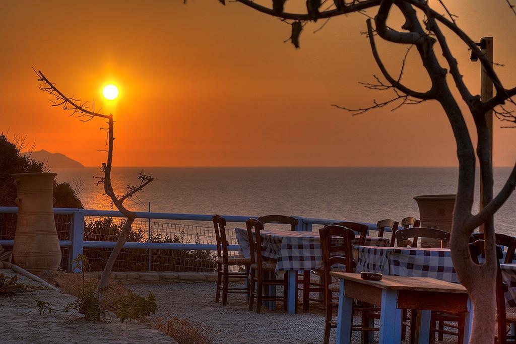 Hotel Neos Matala エクステリア 写真