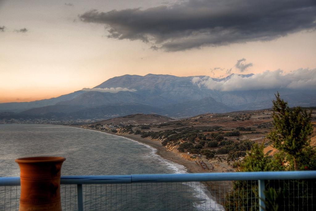 Hotel Neos Matala エクステリア 写真