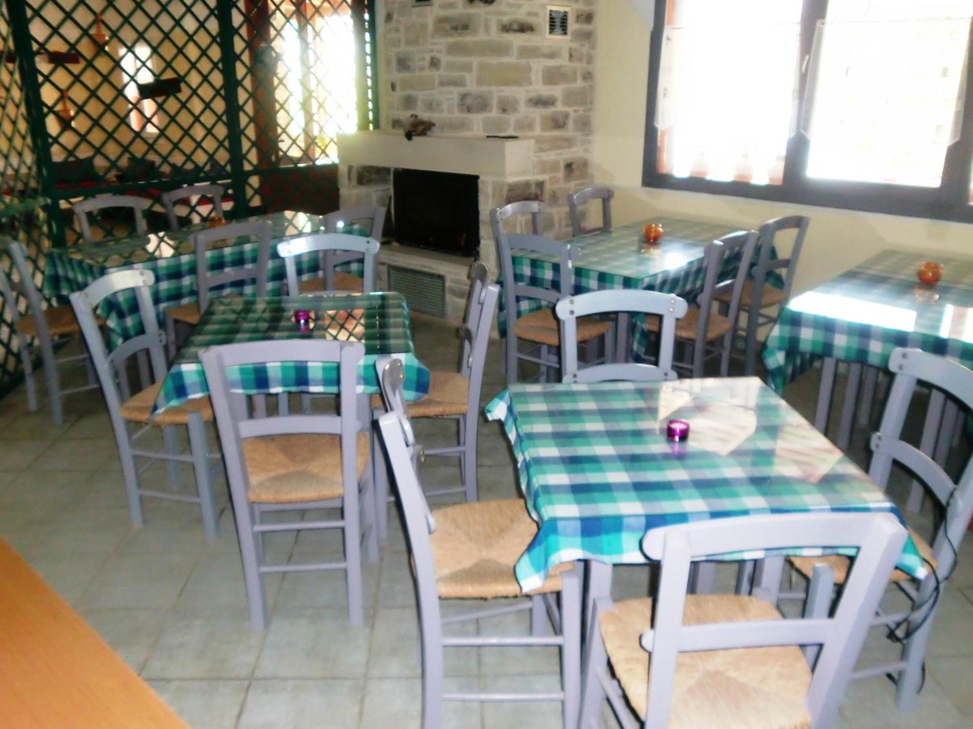 Hotel Neos Matala エクステリア 写真