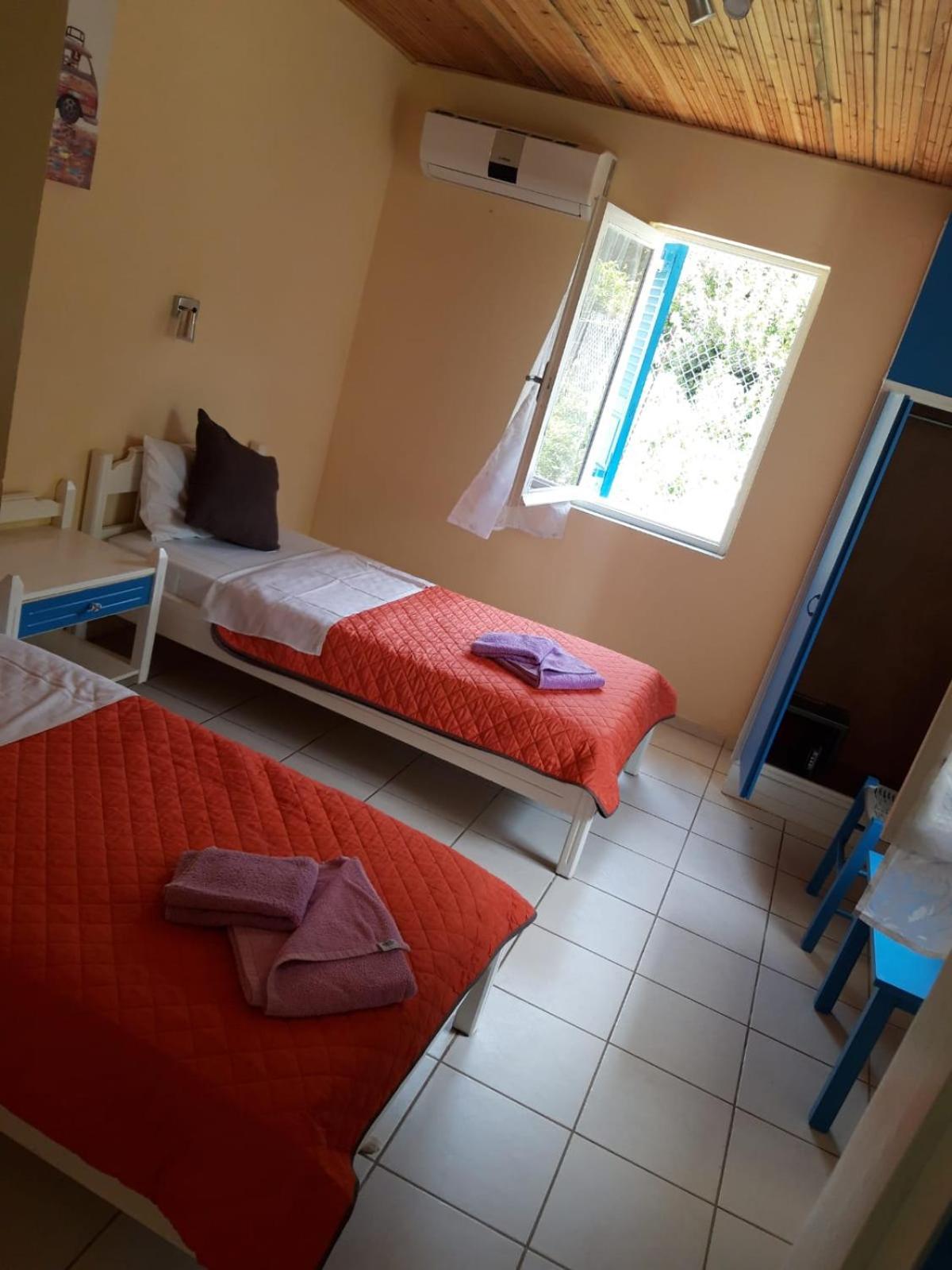 Hotel Neos Matala エクステリア 写真