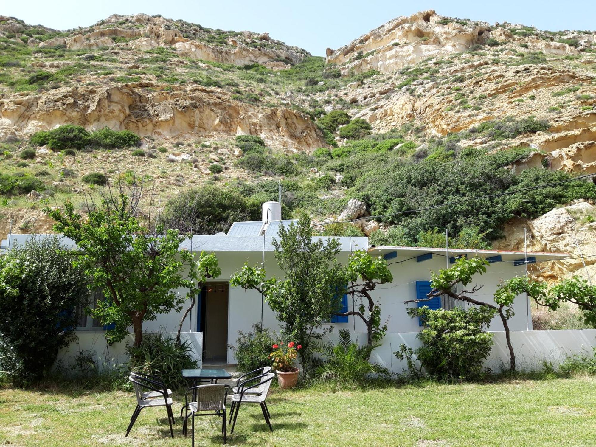 Hotel Neos Matala エクステリア 写真