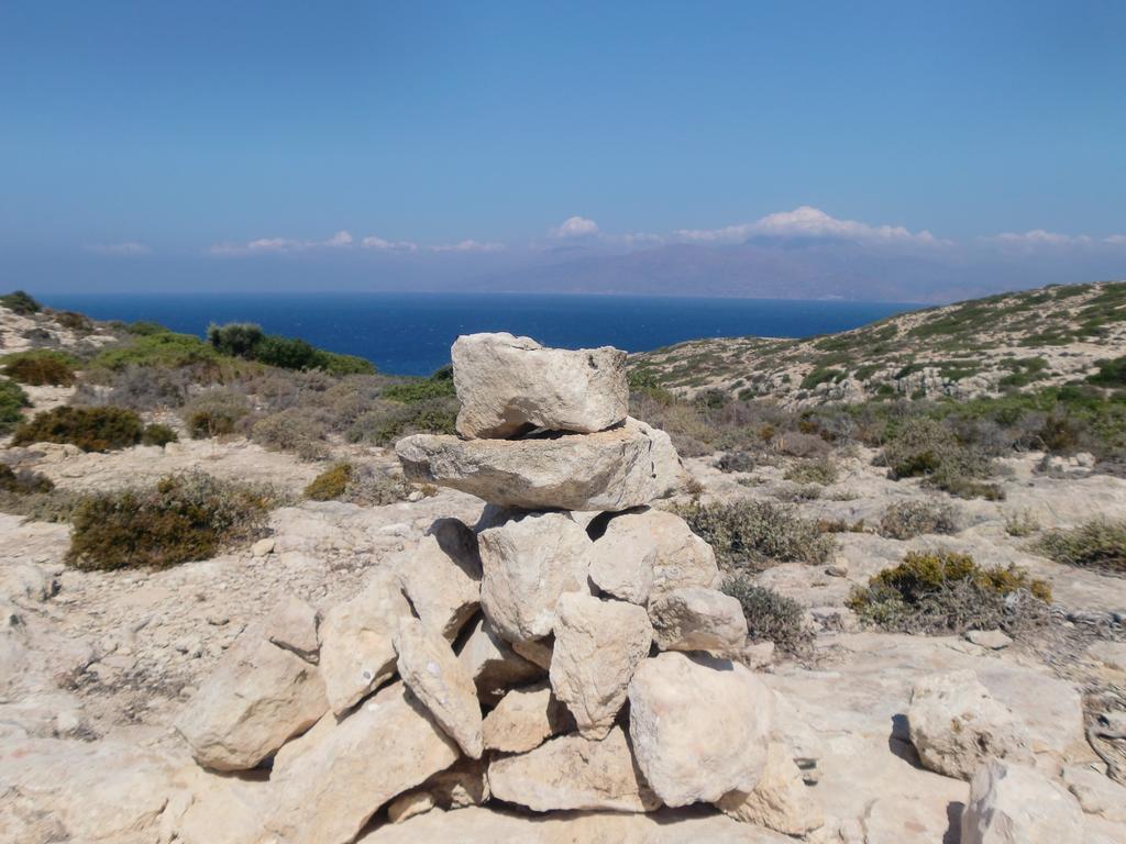 Hotel Neos Matala エクステリア 写真