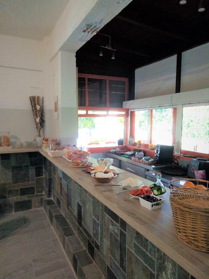 Hotel Neos Matala エクステリア 写真